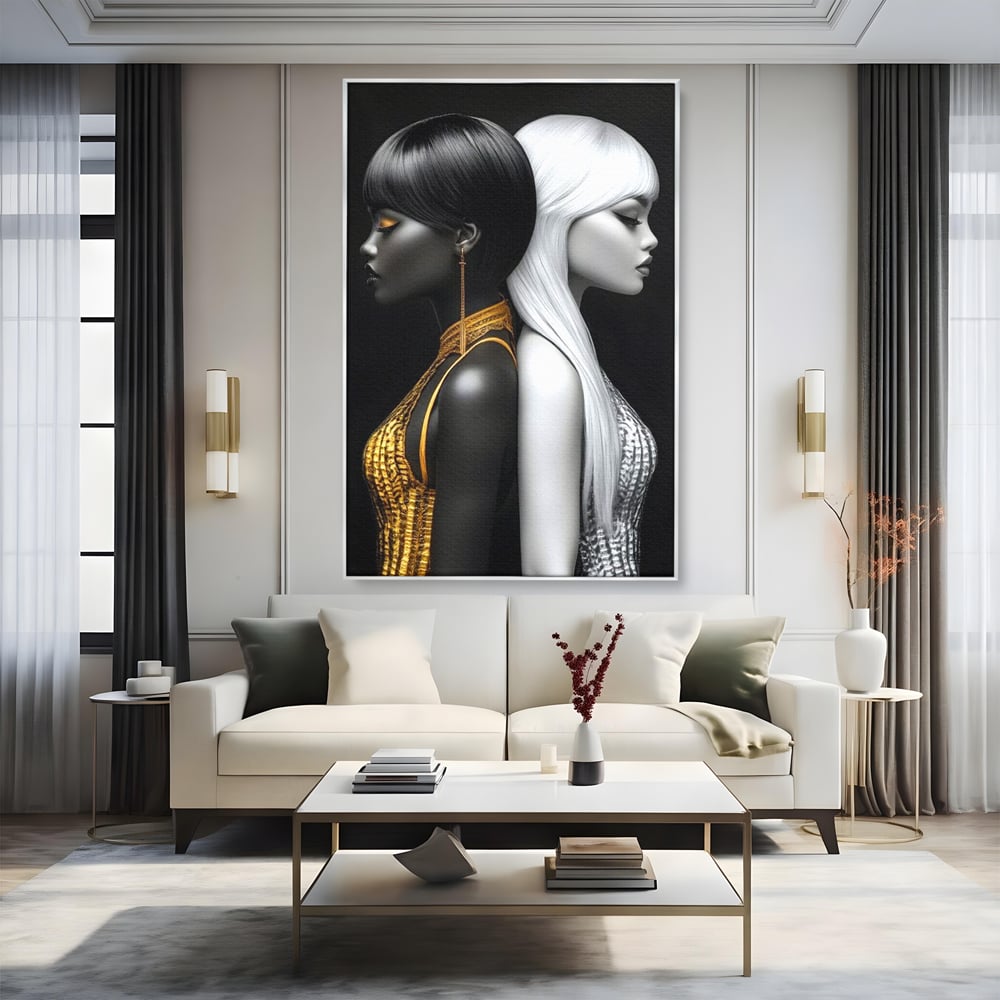 Tablou canvas cu tablou canvas cu doua fete in contrast, in rama de aluminiu argintiu, pe perete intr-un living